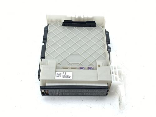 Used Fuse box TOYOTA C-HR (_X1_) 1.8 Hybrid (ZYX10_, ZYX11_) (98 hp) 31833647