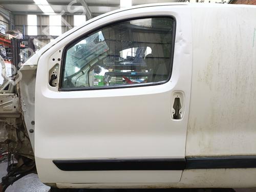 Used Left front door CITROËN NEMO Box Body/MPV (AA_) [2008-2026]  31382809