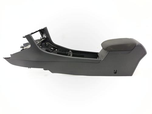 Used Middle console VW GOLF VII Variant (BA5, BV5) 1.6 TDI (115 hp) 30720621