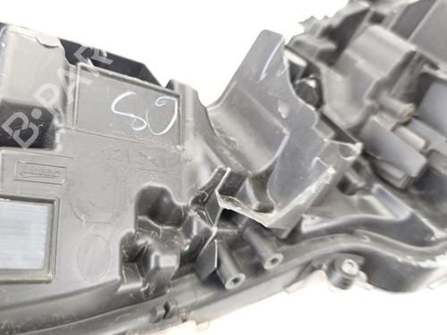 Right headlight TOYOTA COROLLA Hatchback (_E21_, _EA1_, _EH1_) 1.8 Hybrid (ZWE211) | BP31944973C29