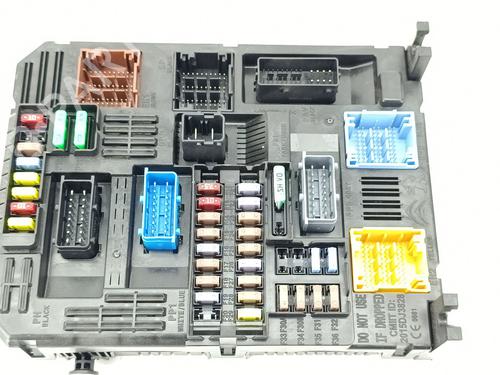 Used Fuse box PEUGEOT 2008 II (UD_, US_, UY_, UJ_, UR_, UC_) 1.5 BlueHDI 110 (UDYHSK) (110 hp) 30412273
