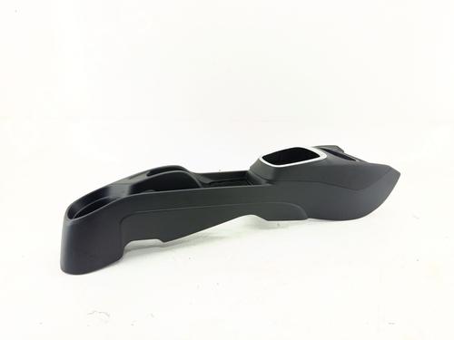 Outra TOYOTA YARIS (_P13_) 1.5 Hybrid (NHP130_, NHP130) (101 hp) 31351585