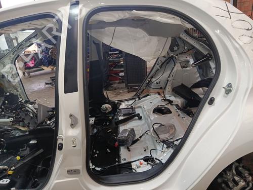 Used Rubber door seal TOYOTA YARIS (_P21_, _PA1_, _PH1_) 1.5 (MXPA11) (125 hp) 32666732