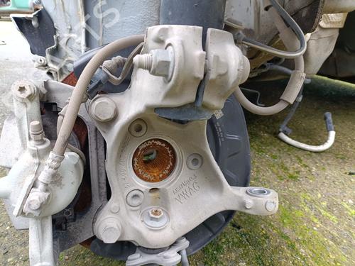 Used Right front steering knuckle SKODA KAROQ (NU7, ND7) 2.0 TDI (116 hp) 32414640