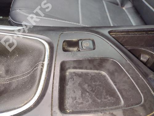 hand-brake-opel-insignia-a-saloon-g09-20-cdti-69-2008-2009-2010-2011-2012-2013-2014-2015-2016-2017-9362209 main image