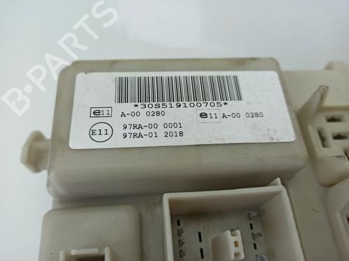 Fuse box FORD FOCUS II (DA_, HCP, DP)  | BP13315867E1 