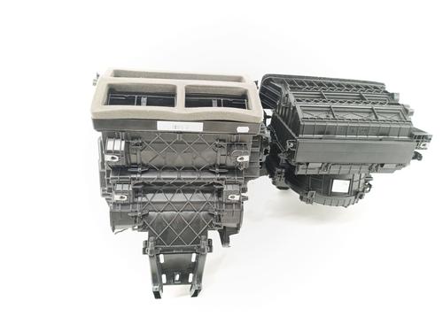 Used Heater matrix box Heater matrix box FORD FOCUS IV (HN) 1.0 EcoBoost mHEV (125 hp) 36040320 36040320