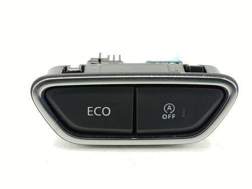 switch-renault-kadjar-ha_-hl_-2015-34441767 main image