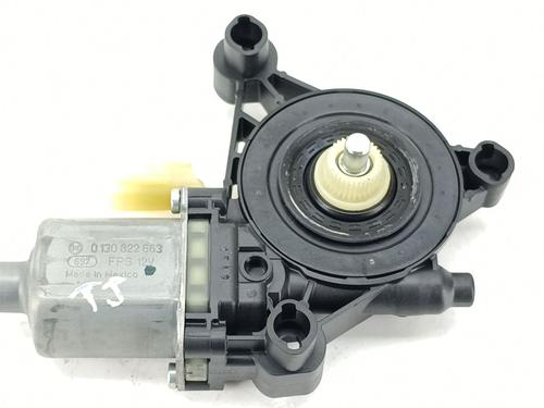 Used Left rear window motor JEEP COMPASS (MP, M6, MV, M7) 1.6 CRD (120 hp) 30615458