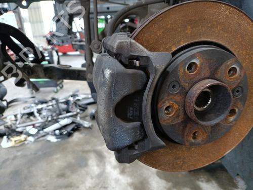 left-front-brake-caliper-renault-megane-iv-grandtour-k9amn_-2016-35904388 main image
