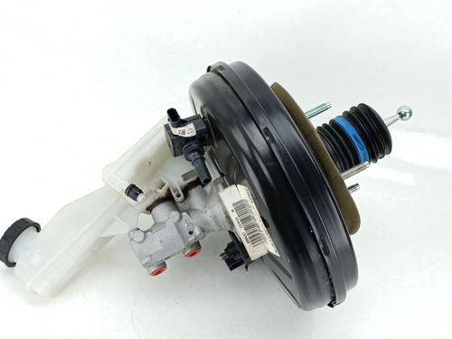 Used Servo brake PEUGEOT 2008 II (UD_, US_, UY_, UJ_, UR_, UC_) 1.5 BlueHDI 110 (UDYHSK) (110 hp) 30935915