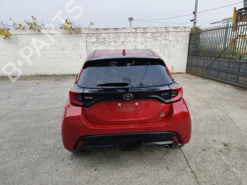 Brugte TOYOTA YARIS (_P21_, _PA1_, _PH1_) 1.5 Hybrid (MXPH10, MXPH11) (116 hp) 4320541