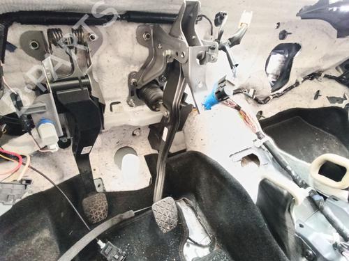 Used Break pedal Break pedal 38859188 38859188