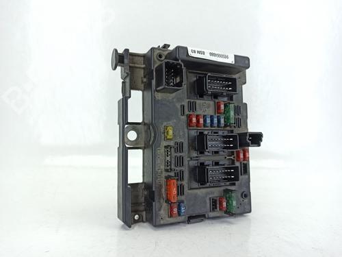 Used Fuse box PEUGEOT 307 (3A/C) 2.0 HDi 90 (90 hp) 25875045