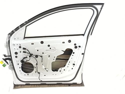 Right front door CITROËN C4 III (BA_, BB_, BC_) 1.2 PureTech 130 (BAHNSA, BAHNSB) | BP28839493C3 