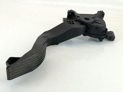 Used Pedal FIAT TIPO Hatchback (356_, 357_) 1.3 D (356HXH1A) (95 hp) 27385066