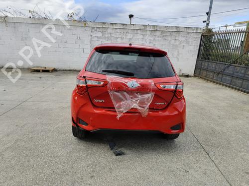 Recambios TOYOTA YARIS (_P13_) 1.5 Hybrid (NHP130_, NHP130) (101 hp) 4380828