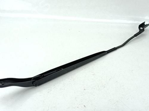 Used Front windshield wiper arm Front windshield wiper arm PEUGEOT 2008 II (UD_, US_, UY_, UJ_, UR_, UC_) 1.5 BlueHDI 110 (UDYHSK) (110 hp) 32294726 32294726