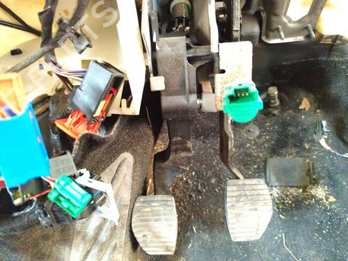Used Clutch pedal CITROËN C3 AIRCROSS II (2R_, 2C_) 1.2 PureTech 110 (2RHNZB, 2RHNZW, 2RHNPX, 2RHNPJ) (110 hp) 27497278