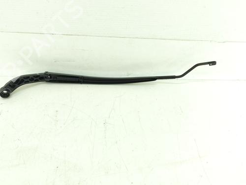 Used Front windshield wiper arm TOYOTA RAV 4 V (_A5_, _H5_) 2.5 Hybrid (AXAH52) (218 hp) 28042320