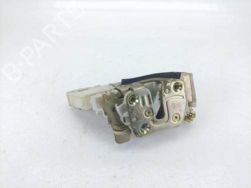 Used Rear right lock NISSAN PICK UP (D22) 2.5 Di 4WD (133 hp) 26559730