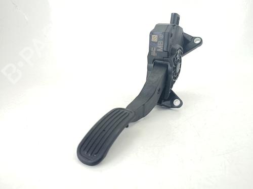 Used Pedal Pedal TOYOTA YARIS (_P21_, _PA1_, _PH1_) 1.5 Hybrid (MXPH10, MXPH11) (116 hp) 34722177 34722177