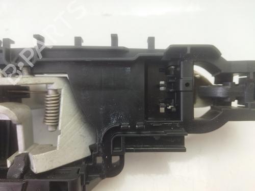 Rear left exterior door handle MERCEDES-BENZ M-CLASS (W164) ML 320 CDI 4-matic (164.122) | BP25877315C130 