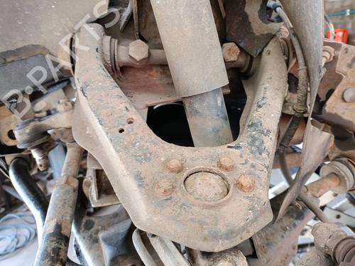 Querlenker links vorne für NISSAN TERRANO II (R20) 2.7 TDi 4WD (125 hp) 26548048