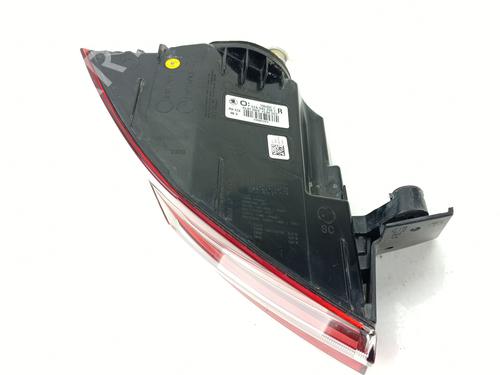 Right taillight SKODA KAROQ (NU7, ND7) 2.0 TDI | BP29401302C35 