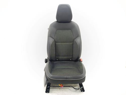 right-front-seat-renault-captur-ii-hf_-2020-37691112 main image