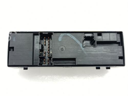 Left front window switch NISSAN JUKE (F16_) 1.0 | BP38200963I27 - Image 2