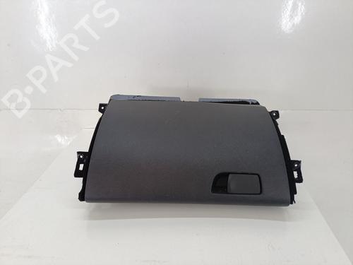 Used Glove box RENAULT MEGANE IV Hatchback (B9A/M/N_) 1.2 TCe 130 (B9MR) (130 hp) 26548304