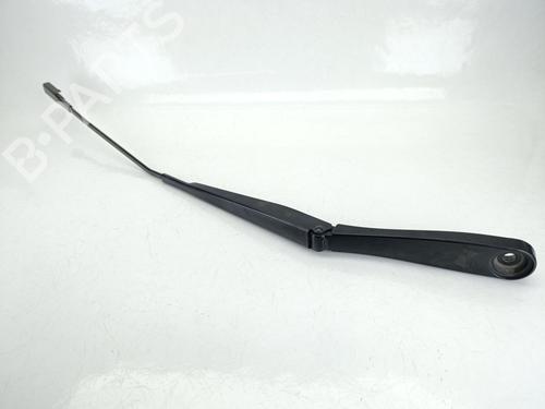 front-windshield-wiper-arm-ford-kuga-iii-dfk-2019-37073842 main image