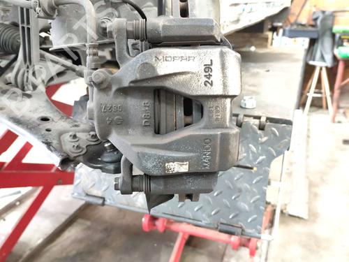 Used Left front brake caliper JEEP COMPASS (MP, M6, MV, M7) 1.6 CRD (120 hp) 30685633