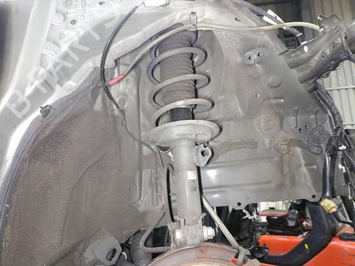 Used Right front shock absorber Right front shock absorber TOYOTA YARIS (_P13_) 1.0 (KSP130) (72 hp) 32853026 32853026