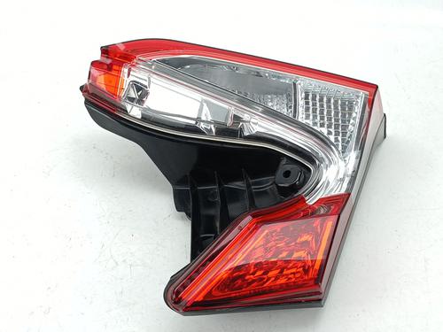 Used Right tailgate light TOYOTA C-HR (_X1_) 1.8 Hybrid (ZYX10_, ZYX11_) (98 hp) 31853224