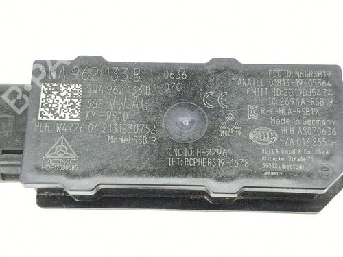 BP30588335M83 main image