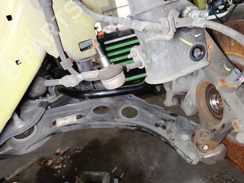 Used Right front suspension arm PEUGEOT 208 II (UB_, UP_, UW_, UJ_) 1.2 PureTech 100 (101 hp) 32411636