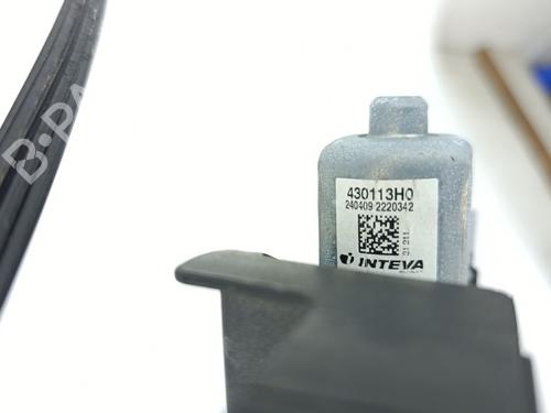 Front right window mechanism PEUGEOT 2008 II (UD_, US_, UY_, UJ_, UR_, UC_) 1.2 PureTech 100 (USHNK) | BP32059705C23