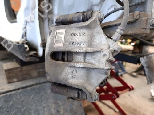 Used Right front brake caliper Right front brake caliper CITROËN C3 III (SX) 1.2 PURETECH 82 (82 hp) 39429269 39429269
