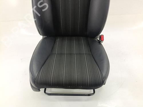 Right front seat HONDA HR-V (RU) 1.5 (RU1) | BP31902048C16