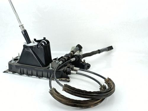 Used Gear lever SKODA KAROQ (NU7, ND7) 2.0 TDI (116 hp) 29566602