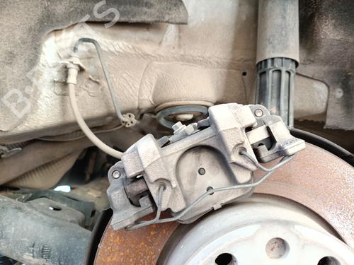 Bremssattel links hinten für SKODA KAROQ (NU7, ND7) 2.0 TDI (116 hp) 30058285