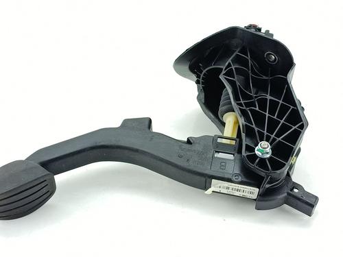 koblingspedal PEUGEOT 308 II (LB_, LP_, LW_, LH_, L3_) 1.2 THP 130 (131 hp) 31020484