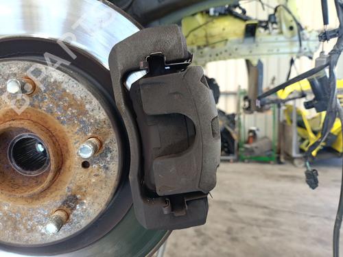 Used Right front brake caliper Right front brake caliper SUZUKI SWIFT V (AZ) 1.4 Sport (A2L414, ZC33S) (140 hp) 36448602 36448602