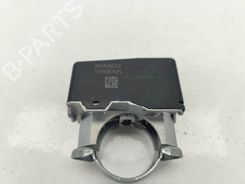 Clé de contact RENAULT MEGANE IV Hatchback (B9A/M/N_) 1.2 TCe 130 (B9MR) (130 hp) 25879099