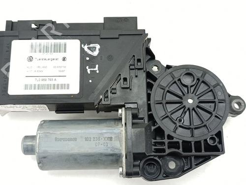 Portierruitmotor linksvoor VW TOUAREG (7LA, 7L6, 7L7) 3.0 V6 TDI (225 hp) 28623884