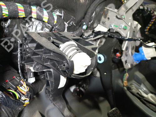 Kløtsj FORD TRANSIT CUSTOM V362 Bus (F3) 1.0 EcoBoost PHEV | BP30081445I13 