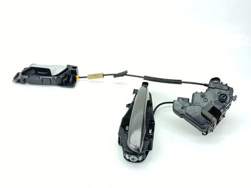 Venstre bagtil lås CITROËN C4 III (BA_, BB_, BC_) 1.2 PureTech 130 (BAHNSA, BAHNSB) (130 hp) 31973896