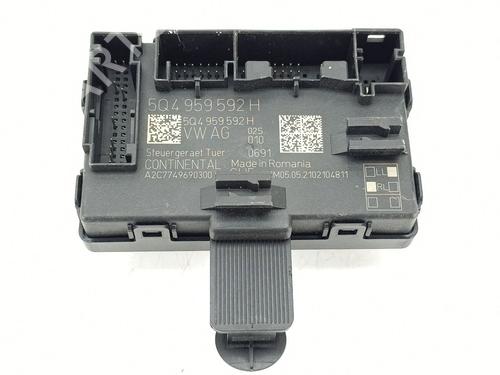 BP30588344M83 main image